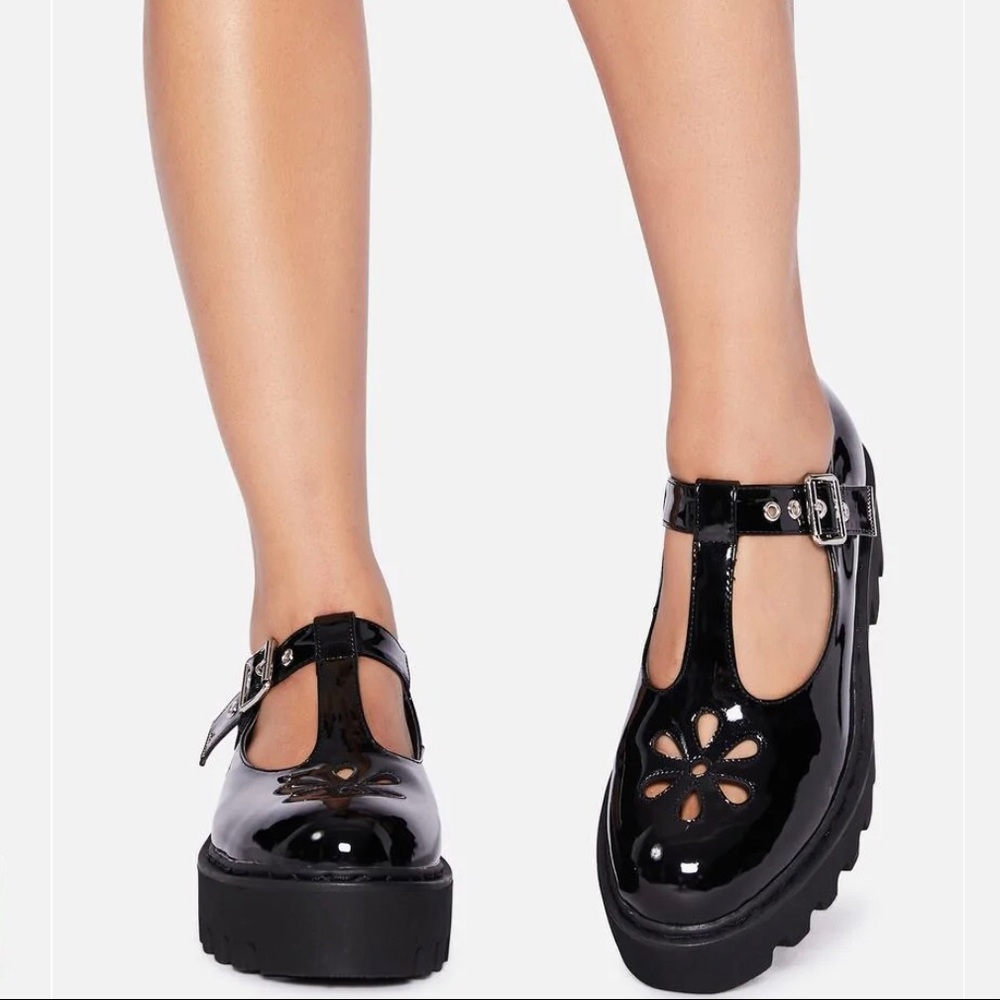 Lamoda Slick Beauty Blossom Patent Mary Janes. US9